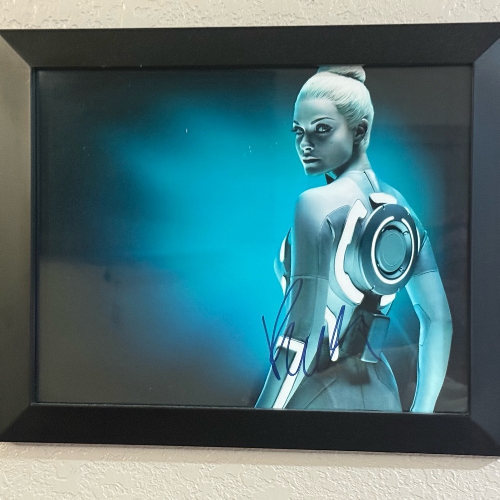Framed 11x17Beau Garret Signed photo autograph Tron Legacy Disney